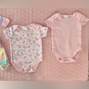 Pink Butterfly Print Baby Onesie Bundle (0-3 Months) EUC!
